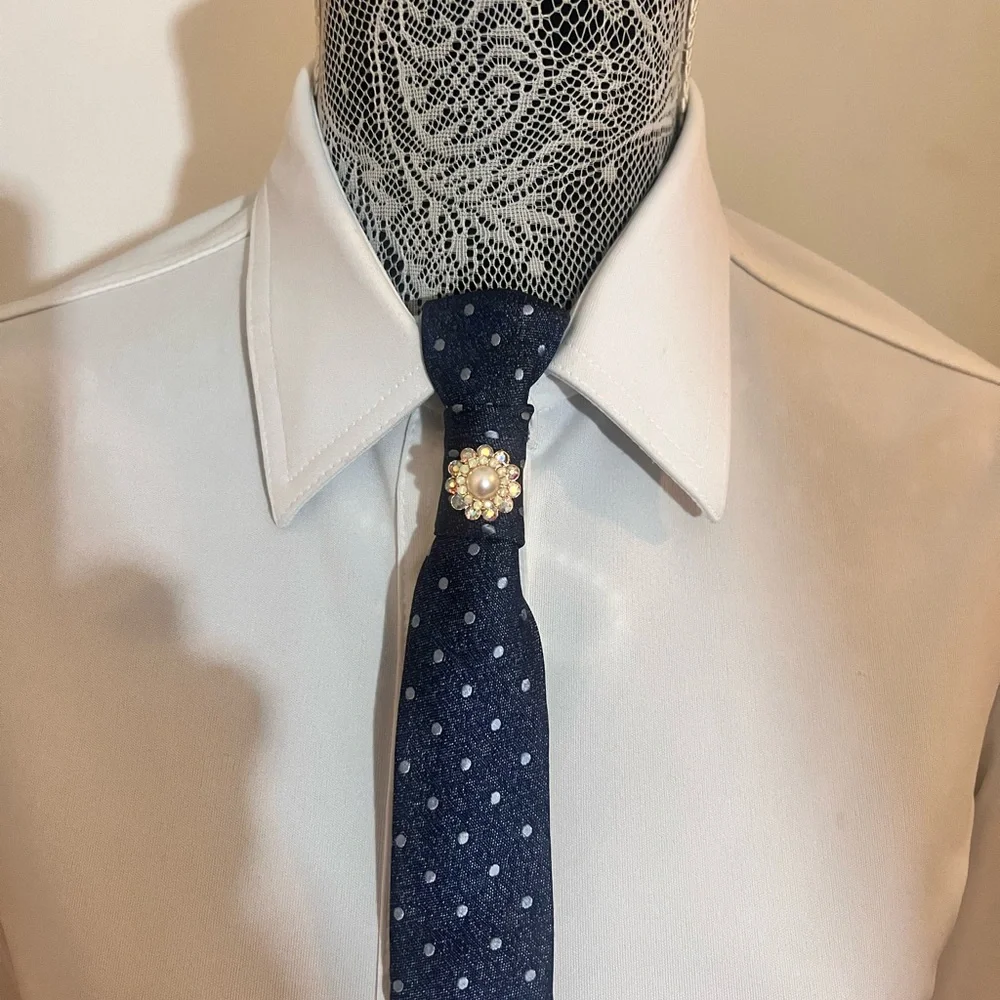 Elegant Blue Polka Dot fashion necklace Tie Set ( mommy & me ) - Picture 3 of 6